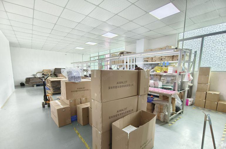 龙岗爱联地铁旁厂房出租2000平方500平起分带装修水电齐全