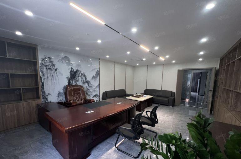 平湖华南城原房东楼上厂房1260平方电商仓库出租带装修水电齐