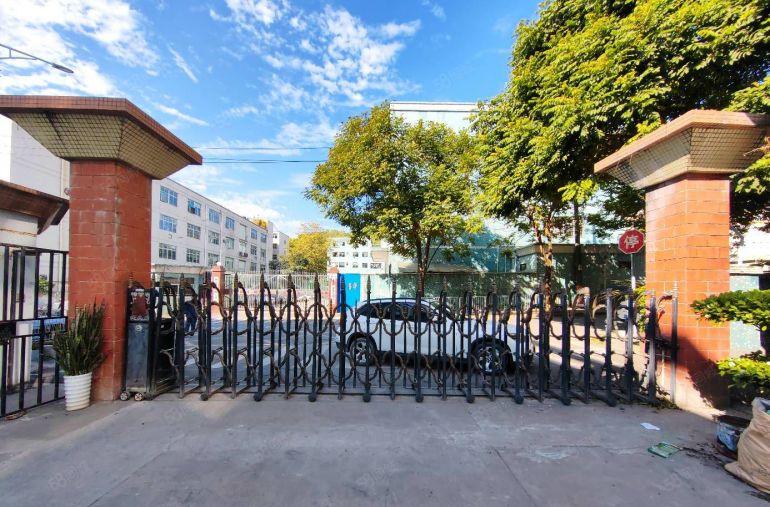 龙岗宝龙原房东独门独院红本厂房5000平出租带现成装修