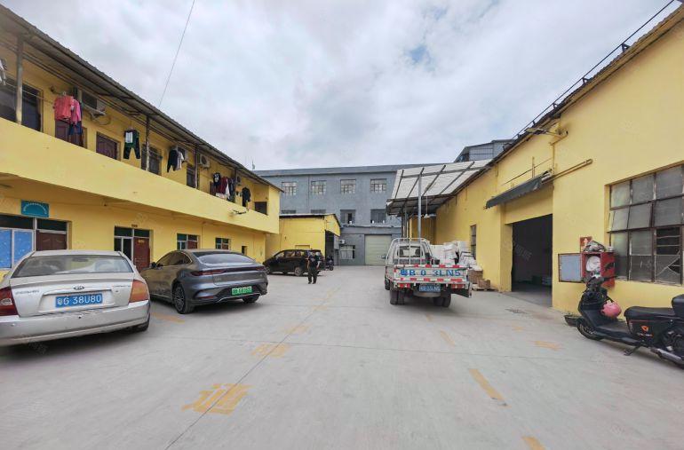 龙岗中心地铁900米现成豪装500平适合办公轻加工报价16