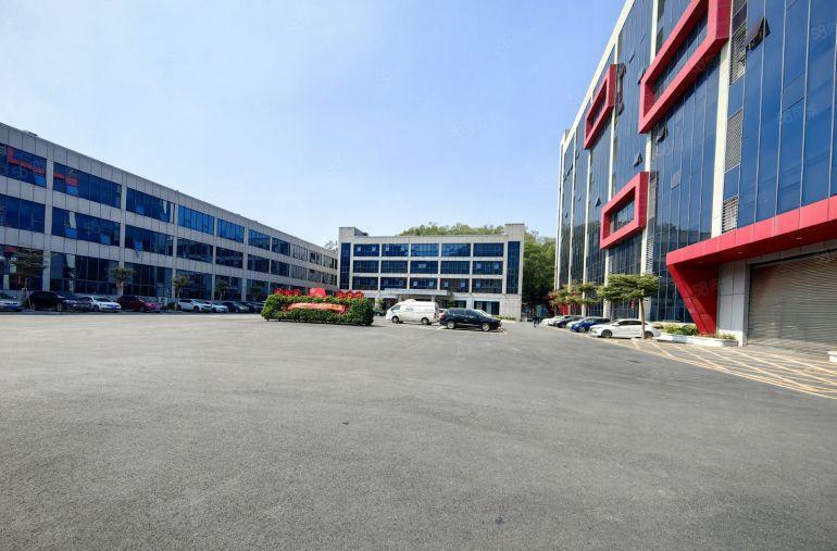 龙岗中心城爱联地铁站附近电商100平至500平方精装修办公室