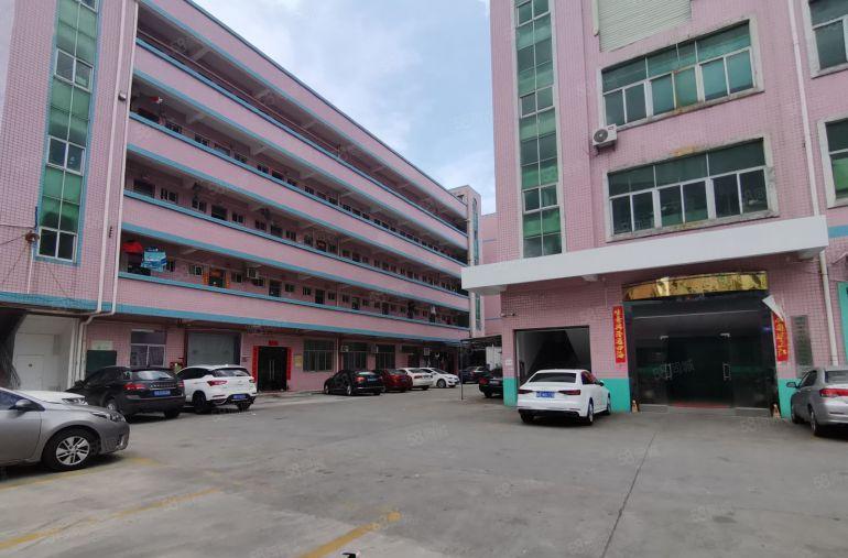 平湖华南城地铁口附近一二楼1000平标准厂房低价出租仓库招租