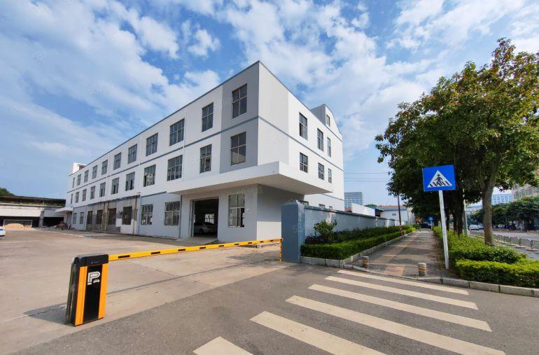 龙岗新生原房东独院厂房5000平米，大小可以分租，可办环评