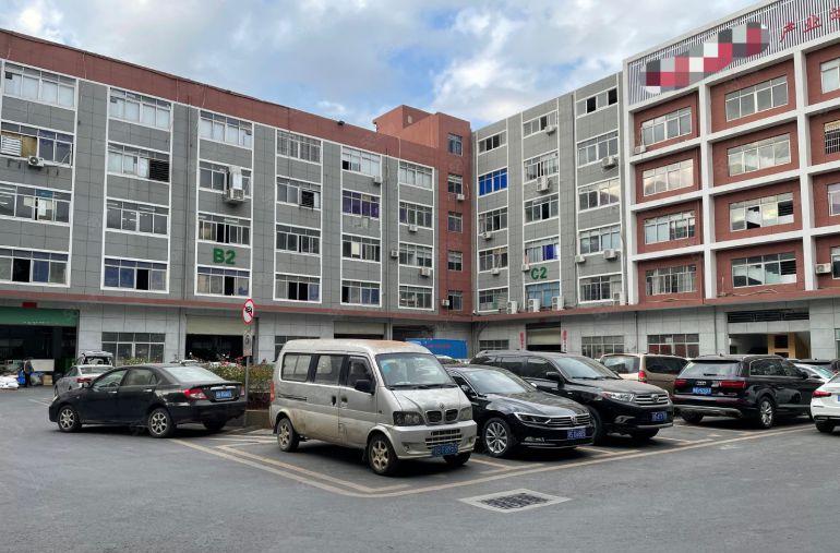 原房东龙东地铁口新出楼上500平精装修办公室仓库厂房出租