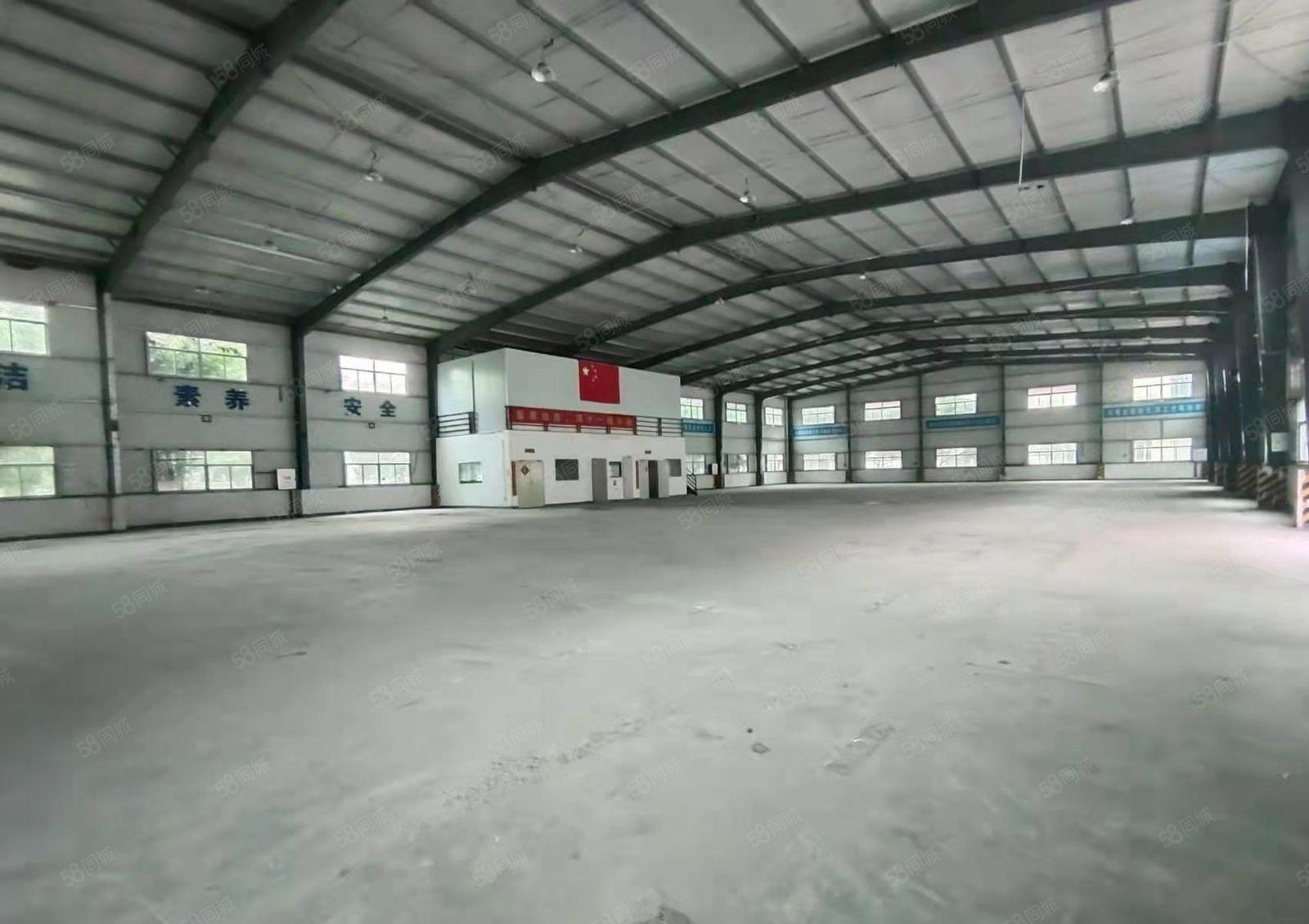 坂田主干道旁实际面积无公摊一楼2200平高8米空地大车位足