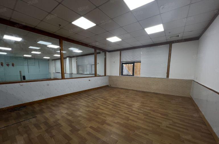 坂田原房东电商仓库780平方出租精装修办公室带卸货平台好招工