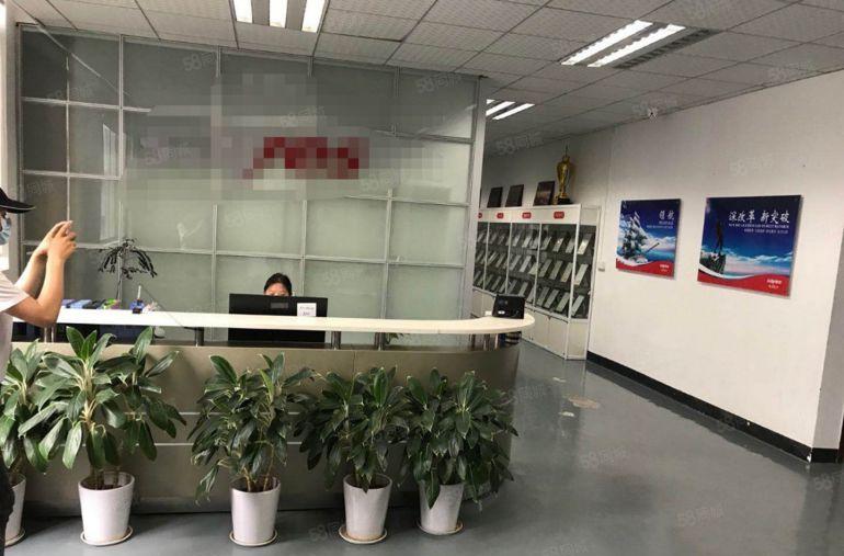 龙岗中心城研发办公厂房1000平方出租大小可分带装修形象好