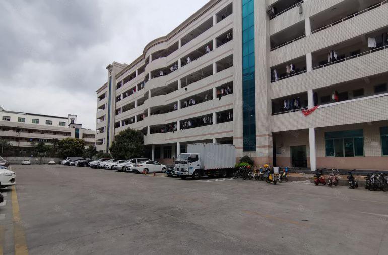 平湖华南城地铁口100到1000平红本厂房办公仓库出租