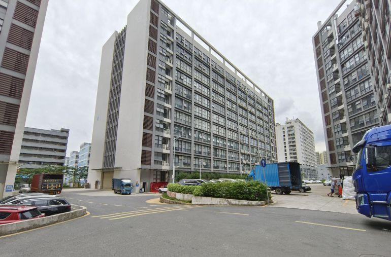 龙岗宝龙科技园原房东楼上1200平精装修办公仓库厂房低价出租