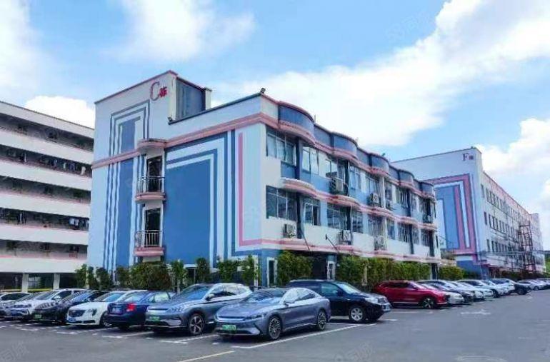 13元租龙岗高速出口旁红本厂房仓库办公室200平起分租