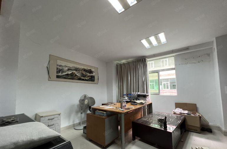 龙西原房东独门独院厂房10000平方仓库出租2000平起分租