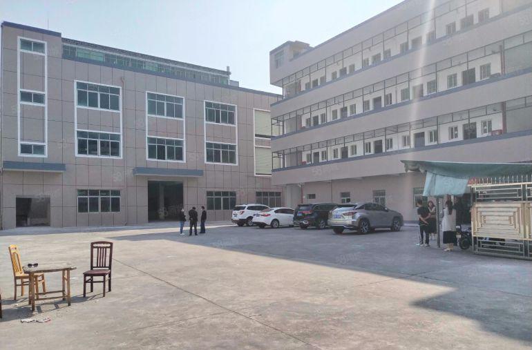 坪地六联原房东3600平独门独院厂房出租 500平起出租