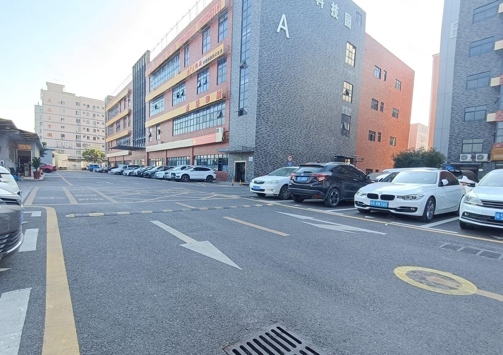 上雪科技园低价分租200平方起一二楼各2000平厂房仓库出租