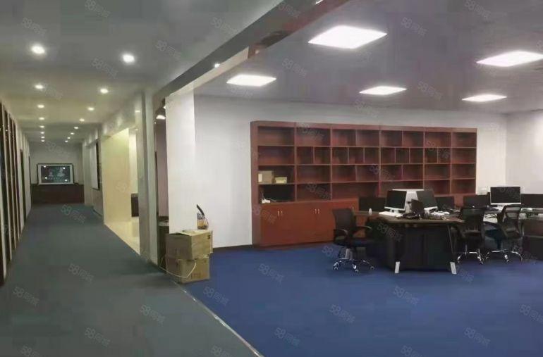 坂田楼上豪华装修一整层，无转让费，前台办公室应有尽有