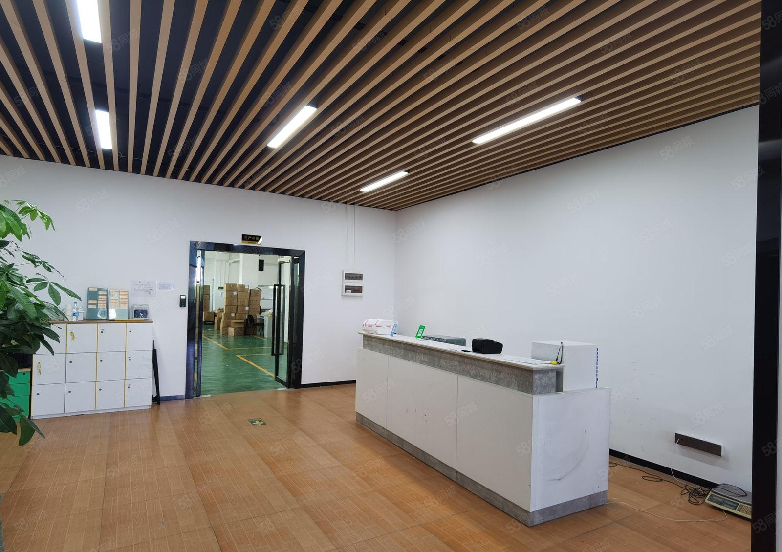 龙岗南联第六工业园区原房东红本3楼900平带装修水电齐可分租