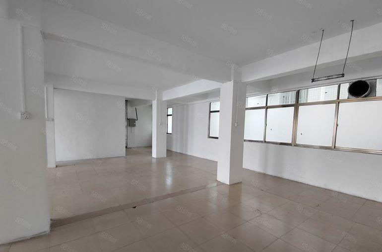 龙岗小面积独户厂房出租丨 377房东直租丨80使用率20元