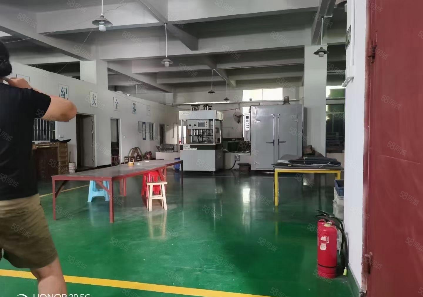 平湖辅城坳6米高一楼500平方带行车厂房出租