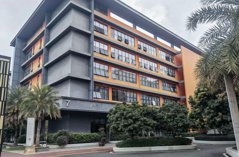 18元起租平湖华南城独院厂房出租45个独院资料在手大小都有