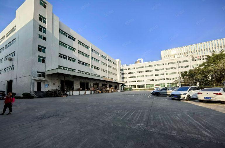 宝龙高新科技园原房东红本8000平方厂房仓库带卸货平台可分租