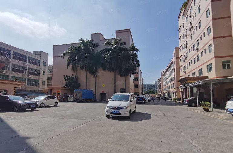 平湖辅城坳工业区原房东2000平厂房仓库出租100平起可分组