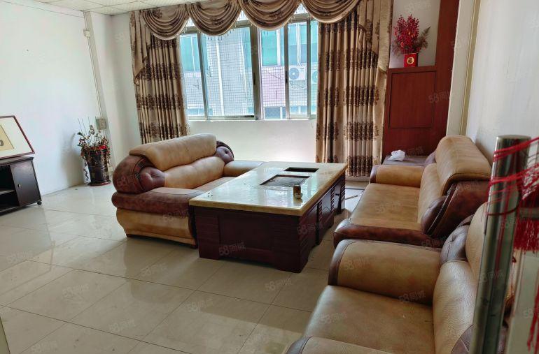 龙岗区坂田厂房出租楼上带红本面积800平