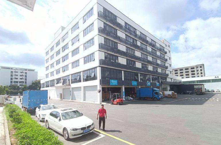 租金19.9 坂田地铁口楼上全新地坪漆1500平厂房仓库出租