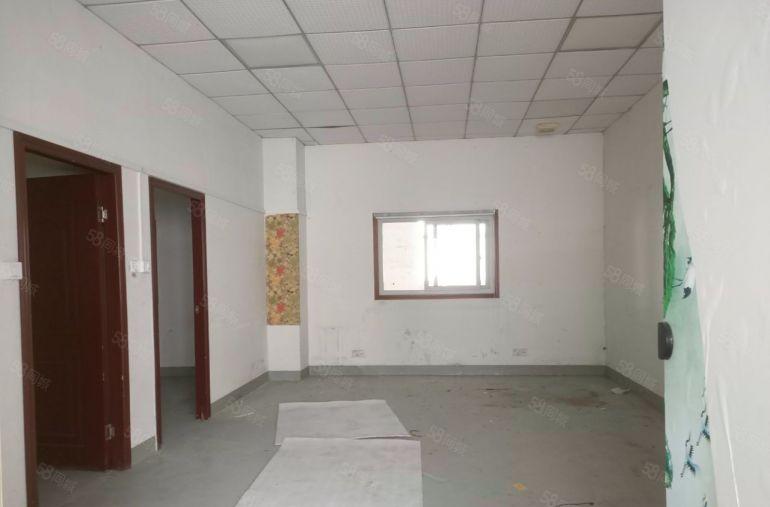 坪地富地岗和美3楼780平方带电梯厂房办公室仓库出租