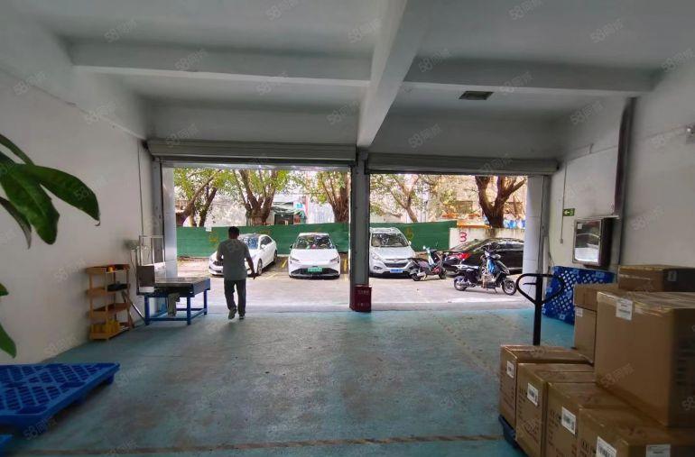 坂田北工业园，新出一楼220平带装修水电齐全拎包入住