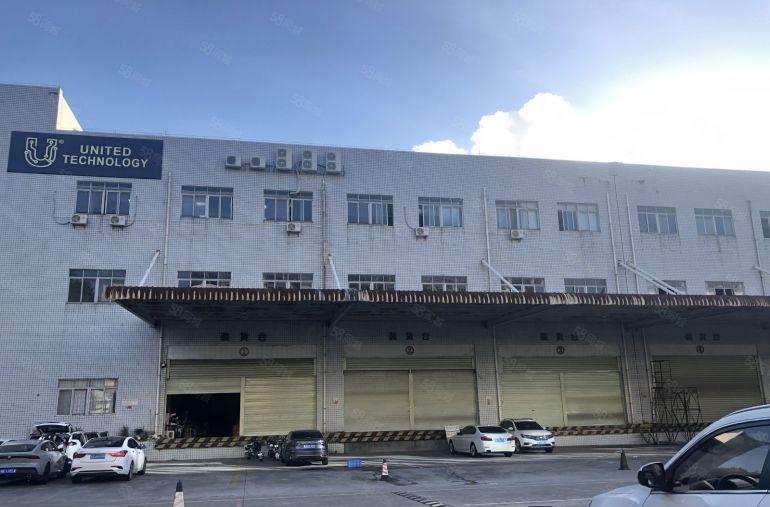 一房东带卸货平台！平湖华南城附近一楼5000平厂房仓库出租