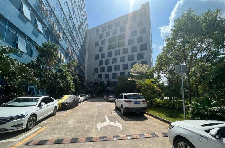 布吉坂田地铁口厂房仓库出租一二楼1000平办公室精装修