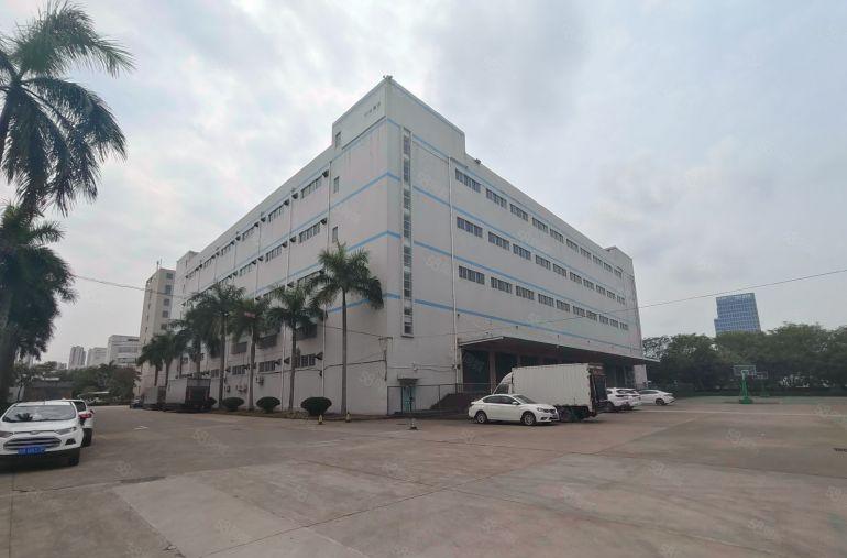 4百平起分租龙岗宝龙工业园楼上1600平厂房仓库出租交通便利