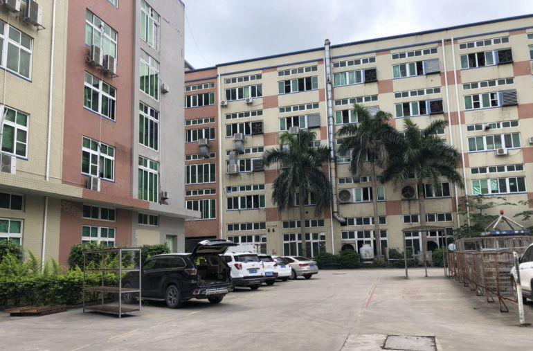 嶂背独院分租楼上1000平方带现成装修办公室仓库厂房出租