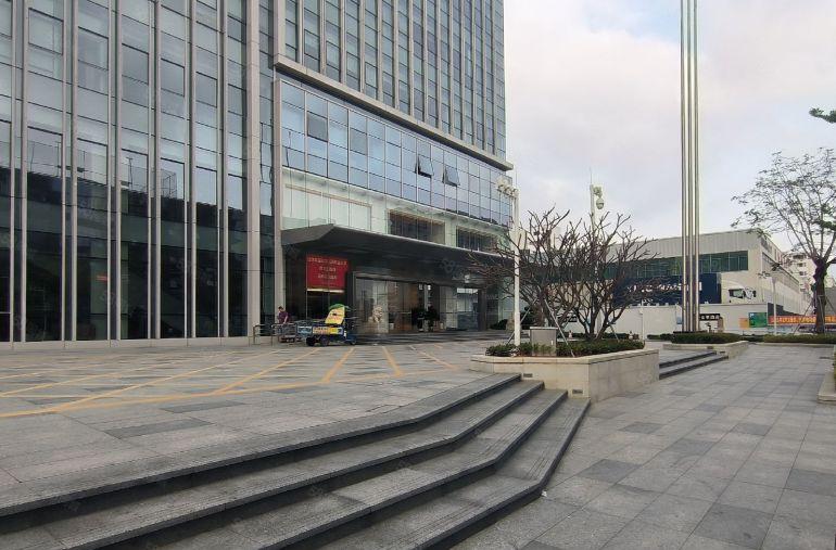 龙岗爱联现成装修85平，168平，318平办公室仓库出租,