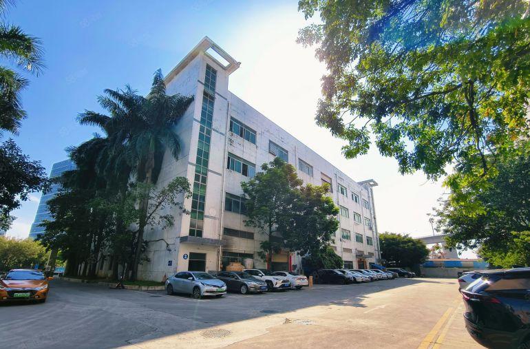 龙岗南联原房东楼上1000平方精装修办公室厂房仓库出租