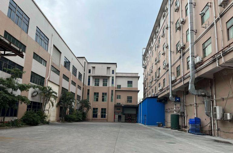 出租，龙岗横岗地铁站厂房办公仓库300平起租，原房东出租