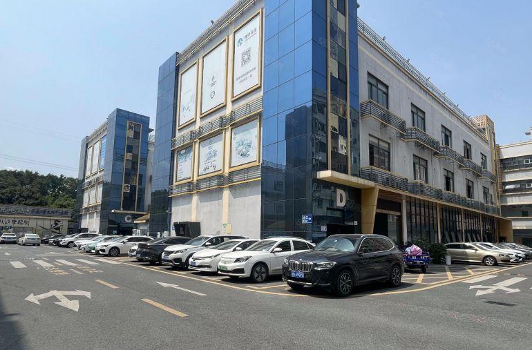 特价龙岗坂田地铁口电商园楼上500平精装修办公室仓库厂房出租