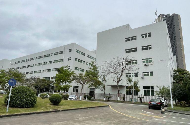 原房东，坂田上雪工业园楼上500平精装修办公室仓库厂房出租