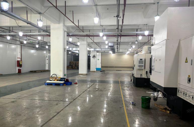 龙岗同乐兴业科技园原房东红本厂房一楼1500平方带装修可分租