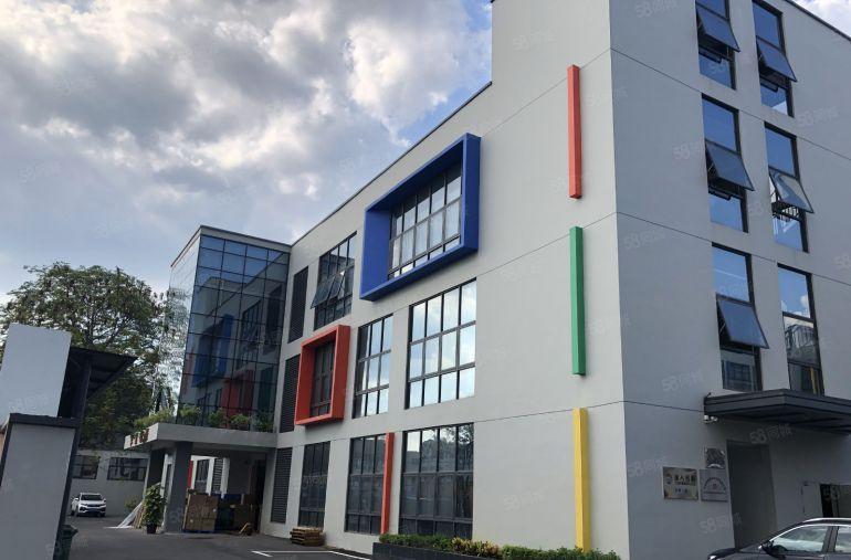 100平起分 平湖华南城独栋5000平带装修厂房仓库低价出租