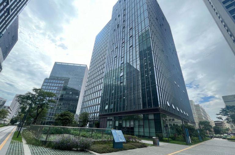 坂田地铁口开发商高新研发厂房出租2000平，小起租500平