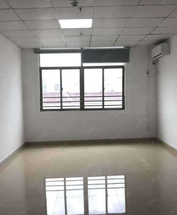 电商办公贸易厂房仓库60平出租1800元 免费停车