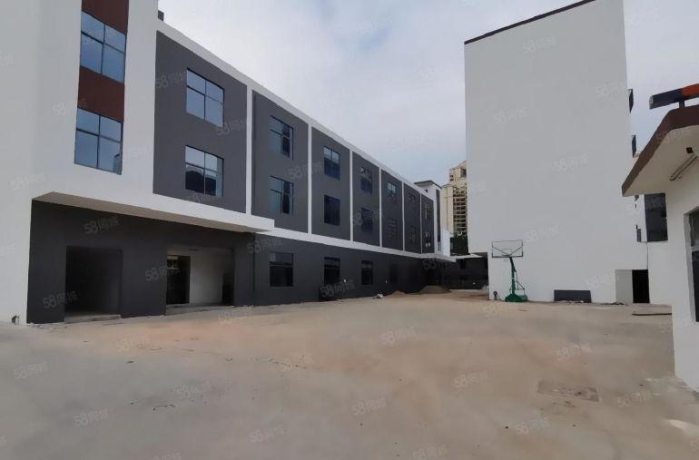 龙岗爱联地铁站附近1万平厂房招租进出9.6米货车(可分租）