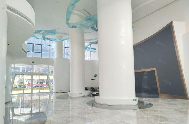 电商办公 龙岗宝龙地铁口科技园楼上167平办公室厂房出租