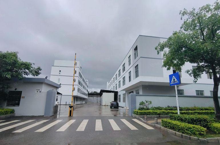 龙岗同乐一楼1100平厂房仓库出租3百平起分租空地大车位充足