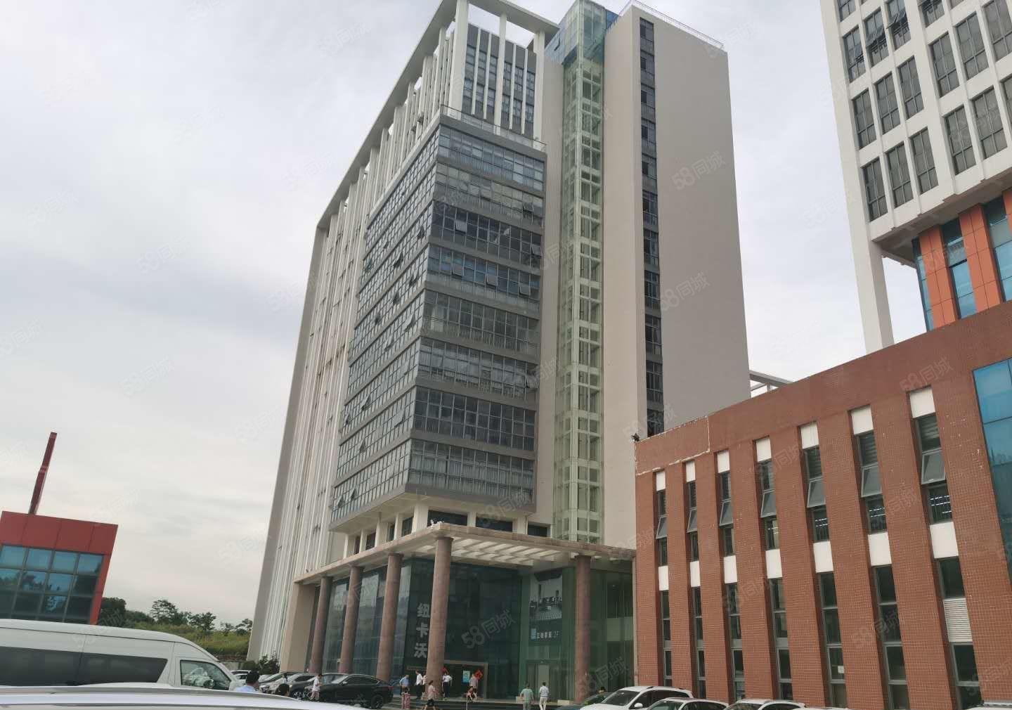 22元起租横岗六约地铁口厂房仓库2000可分租交通便利易招工