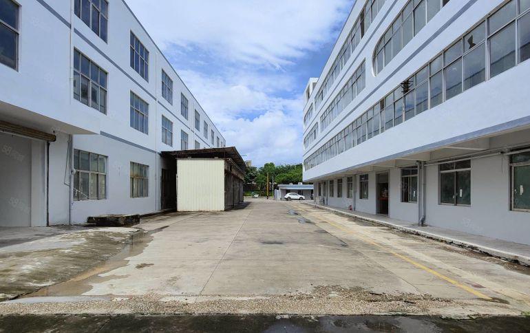 17元特价出租丨横岗荷坳地铁口3000平独门独院厂房仓库出租