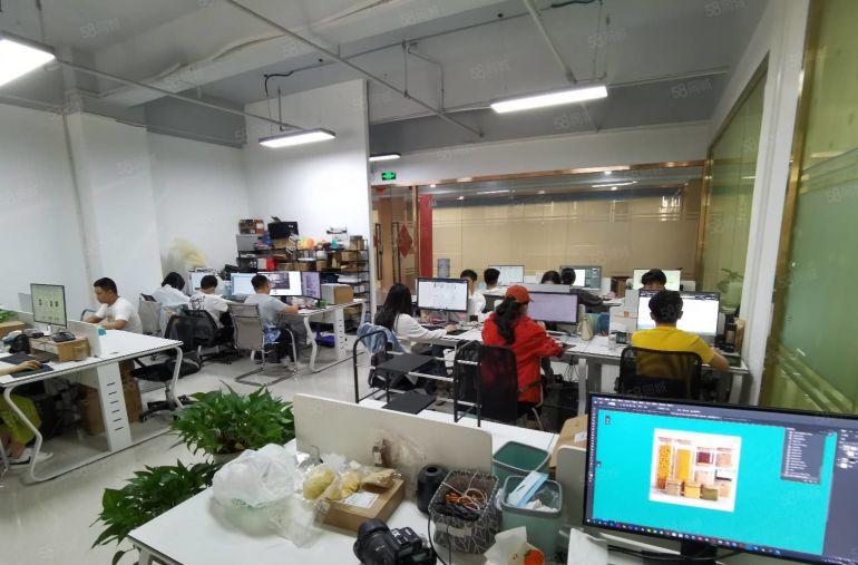 坂田十号地铁岗头站泽润精装办公室转租带露台方正实用采光