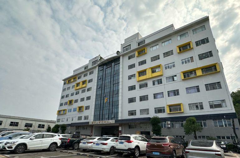 横岗带卸货平台一楼2800平 园区形象好大小分租厂房仓库出租