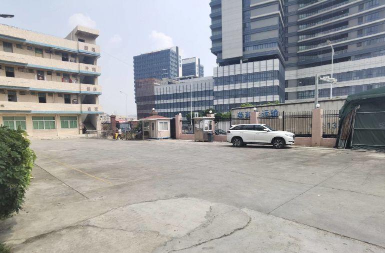 平湖富民工业区独门独院带宿舍5500平厂房仓库低价出租