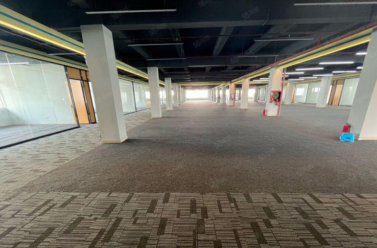 横岗整层1300平，原房东实际面积出租，带装修厂房出租